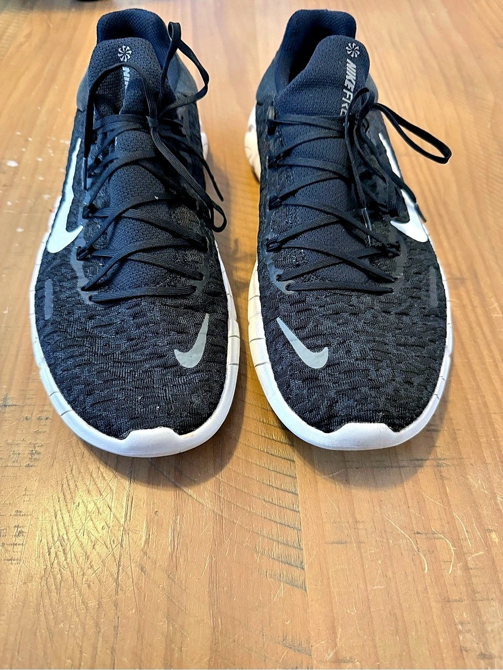 Nike Free RN 2018 Men's Black & White US 10 Athletic Shoes